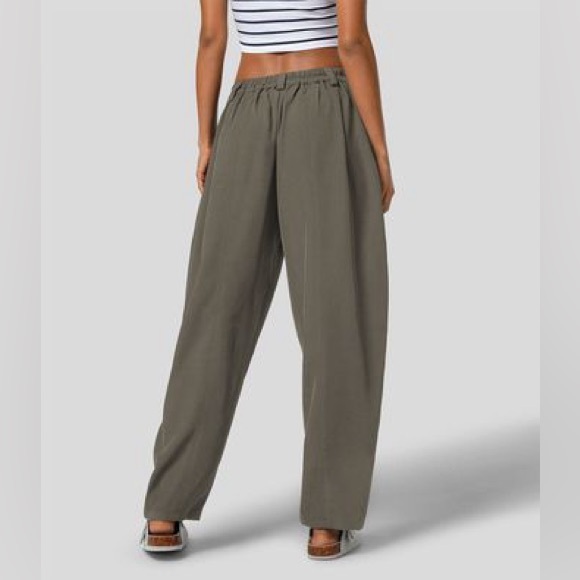 New Halara Work Pants for Sale - Picture 3 of 7